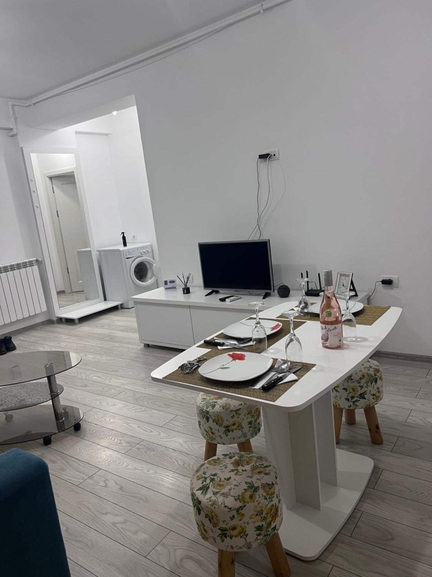 Cris Sunny Apartaments Navodari Exterior photo